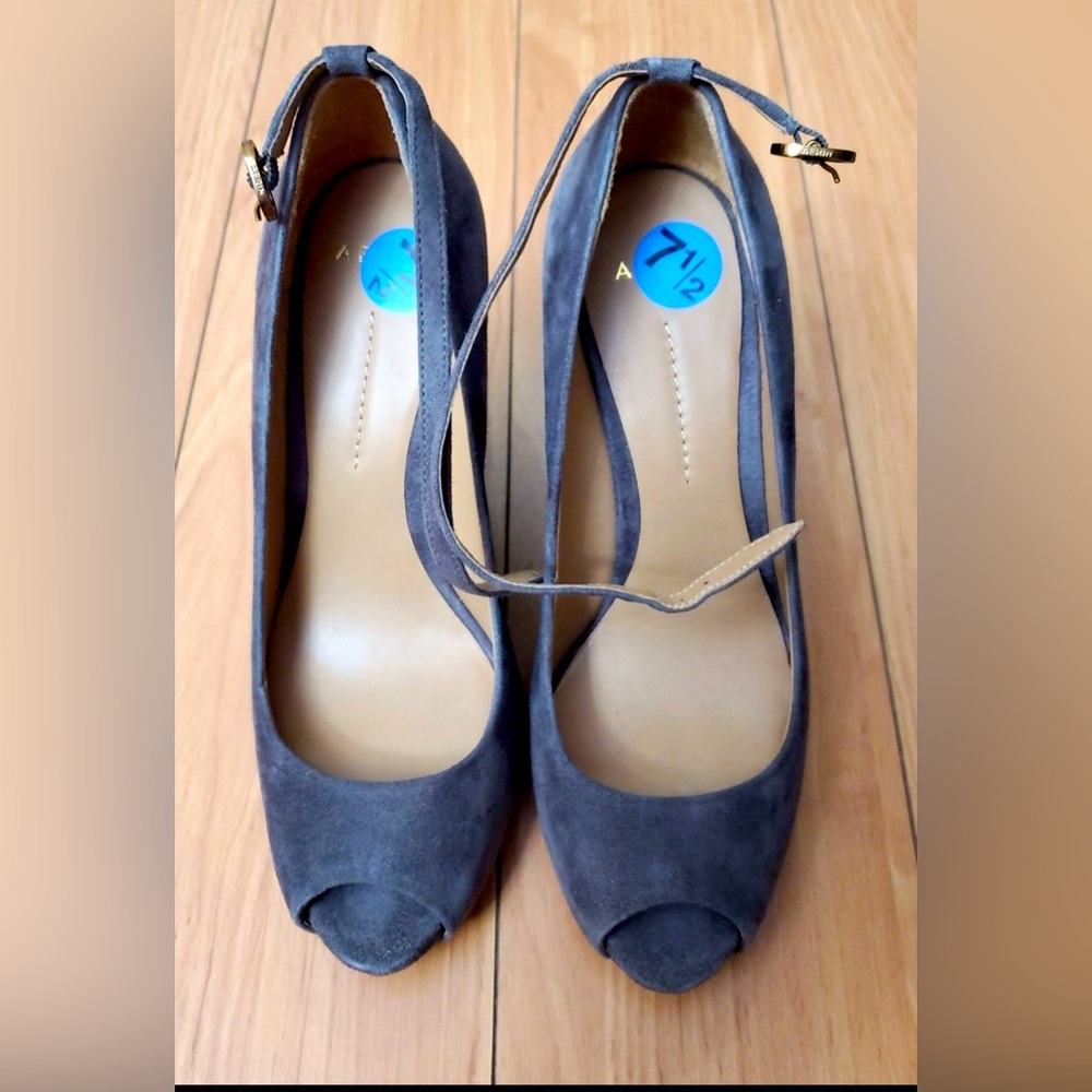 Aerin Wedge Heels Pumps Womens 7.5 Gray Suede Peep Toe Ankle Strap
